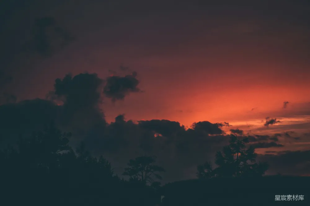 高清摄影 黄昏 天空 云彩 自然 宁静 暮色黄昏的天空