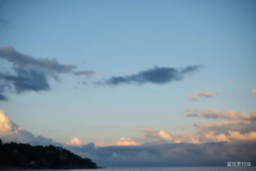 高清摄影 日落 海岸 宁静 天空 自然 日落时分的宁静海岸
