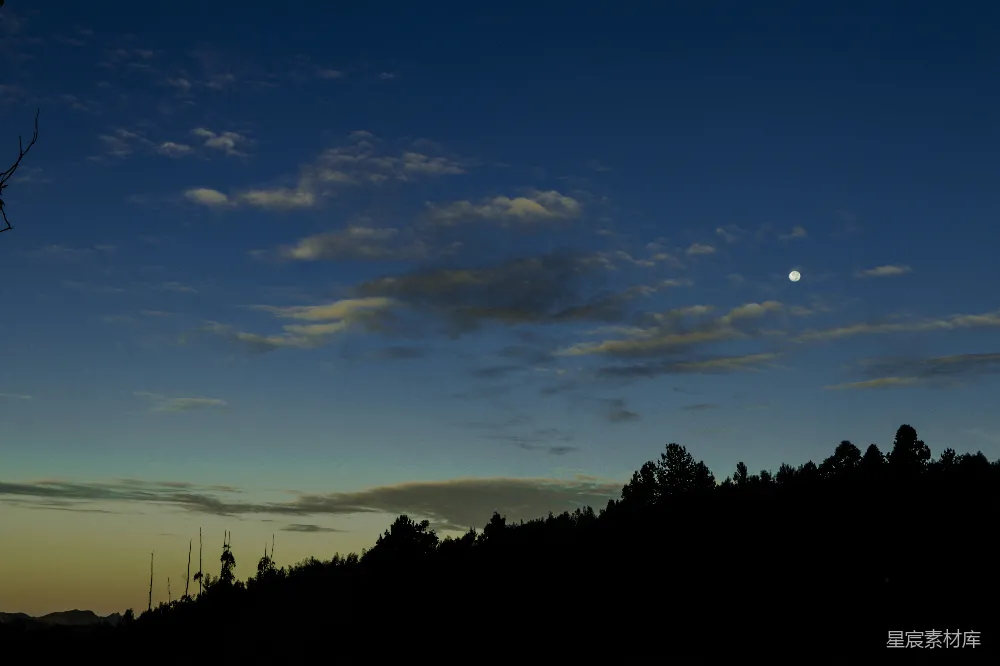 高清摄影 夜空 宁静 月景 自然 夜幕下的宁静月景