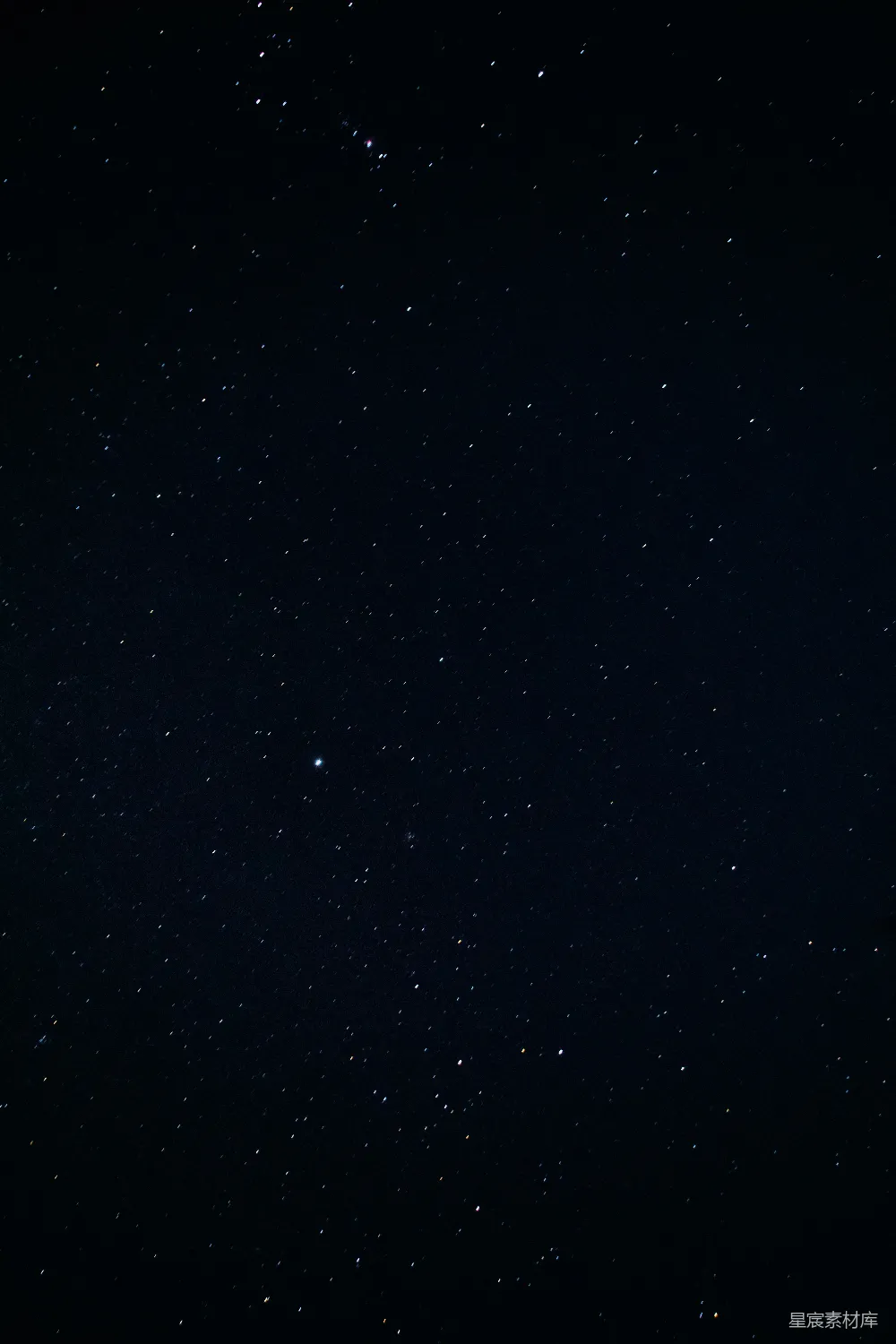 高清摄影 星空 夜空 宁静 自然 户外 璀璨星空下的宁静夜晚