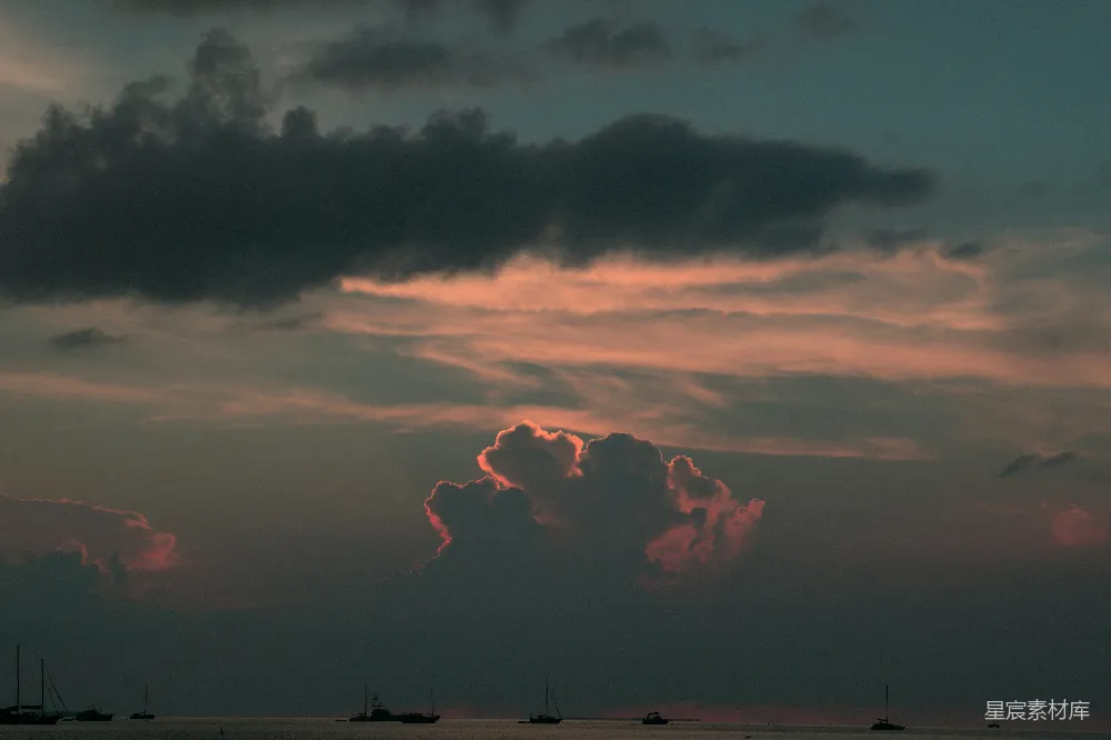 高清摄影 日落 海景 自然风光 宁静 剪影 日落时的海上剪影