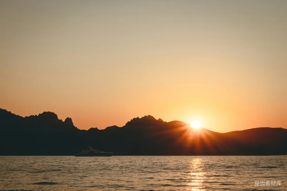 高清摄影 日落 海洋 宁静 自然风光 夕阳 日落时的宁静海洋