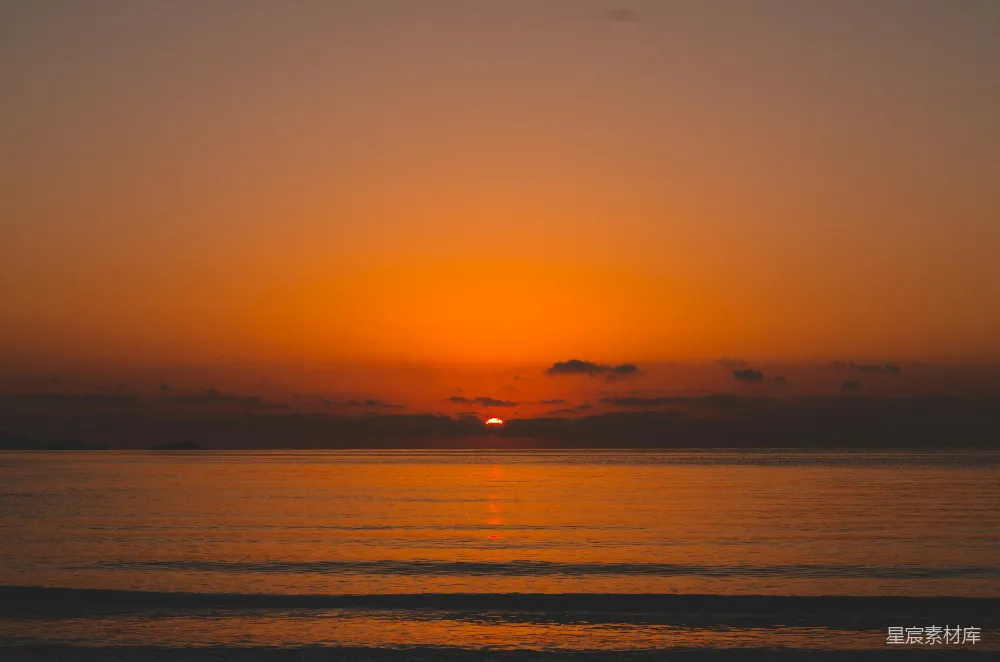 高清摄影 夕阳 海景 宁静 自然 风景 海平面上的夕阳
