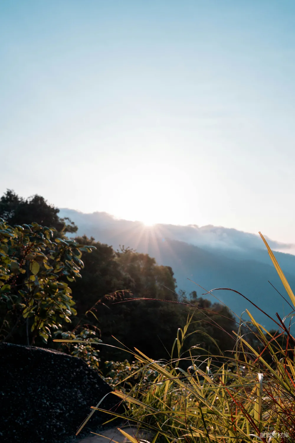 高清摄影 自然风光 清晨 山景 宁静 日出 晨光山色