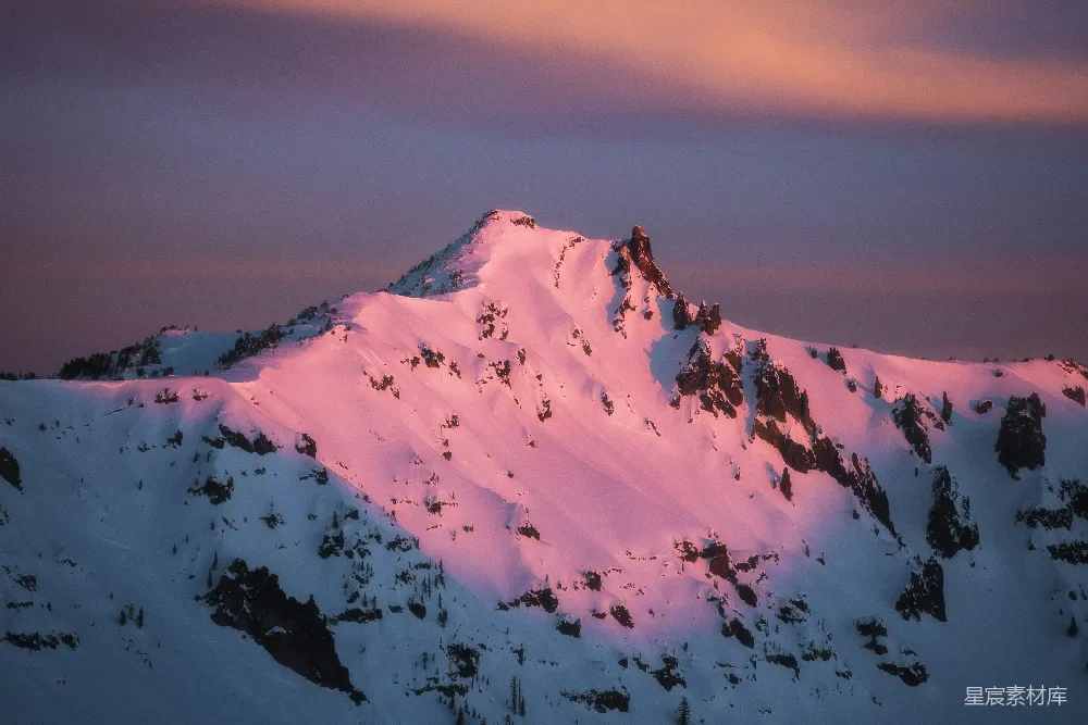 高清摄影 雪山 自然风光 日落 冰雪 风景 夕阳下的雪山