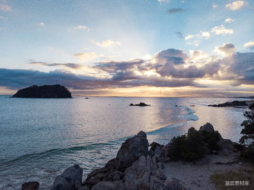 高清摄影 海滩 日落 自然风光 宁静 旅游 日落时分的海滩风光