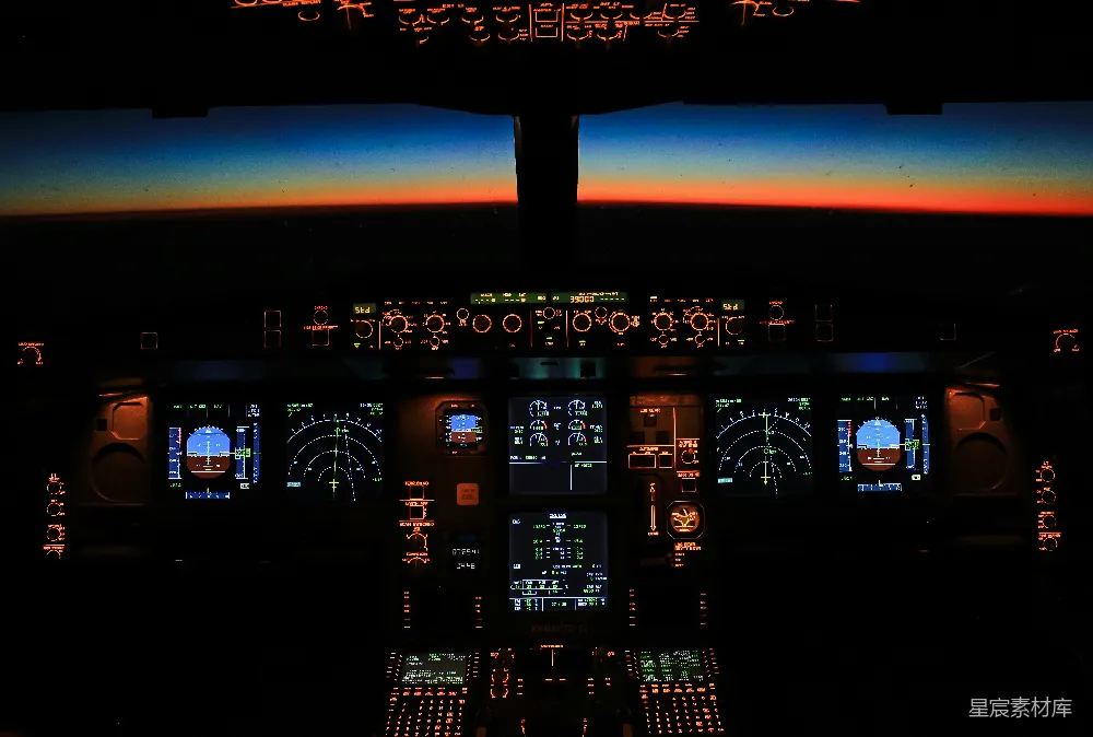 高清摄影 飞机 驾驶舱 日落 仪表盘 航空 飞机驾驶舱的日落景色