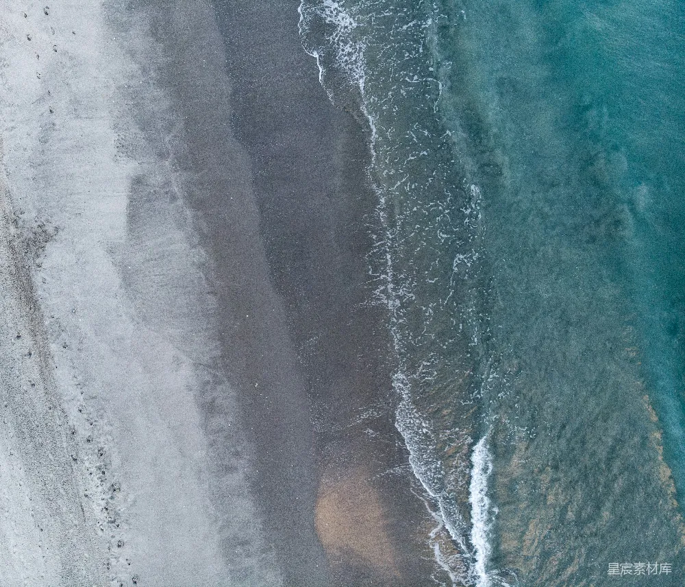 高清摄影 海景 航拍 自然 宁静 海滩 海浪与沙滩的交响曲