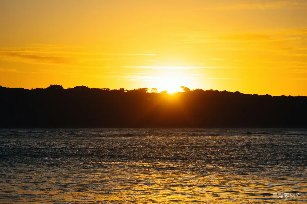 高清摄影 夕阳 海景 宁静 自然风光 日落 夕阳下的宁静海景