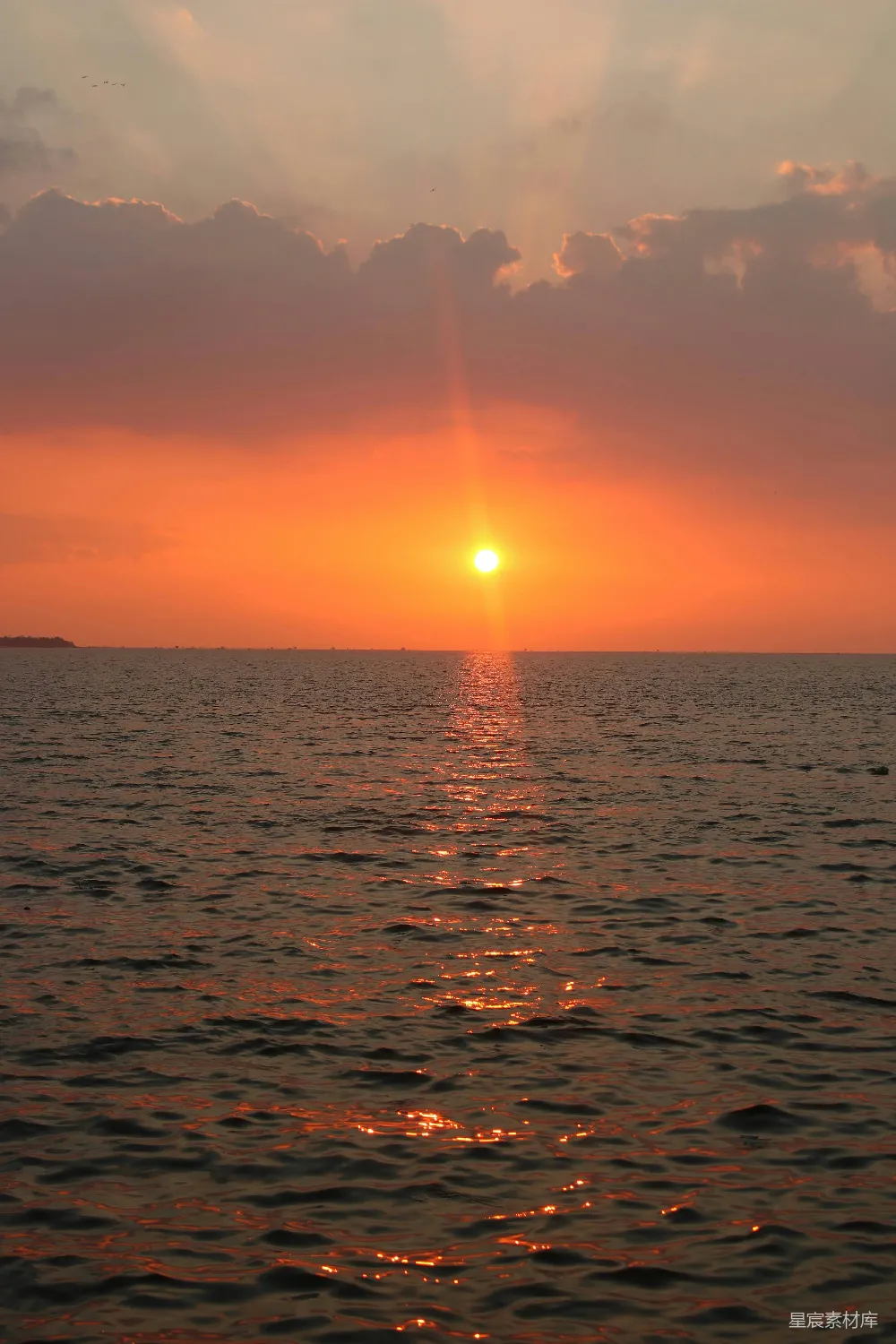 高清摄影 日落 海景 自然风光 宁静 夕阳 夕阳下的海面