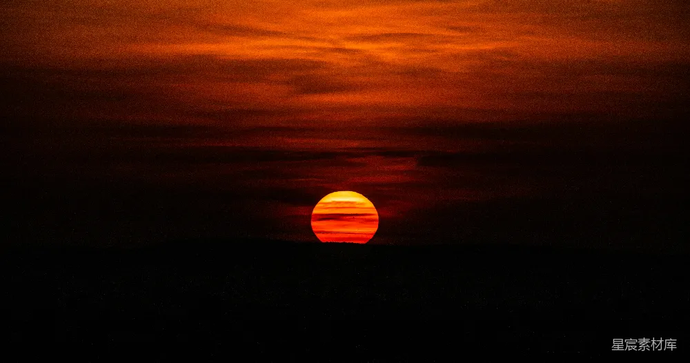 高清摄影 日落 天空 自然 宁静 风景 夕阳下的天空
