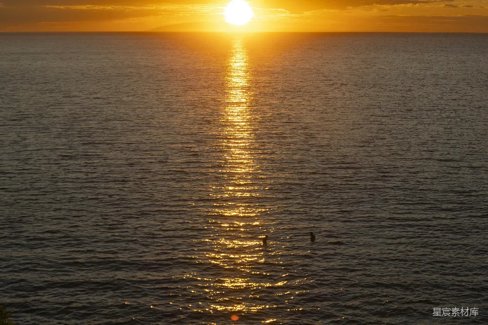 高清摄影 夕阳 海景 宁静 自然 风景 夕阳下的海面
