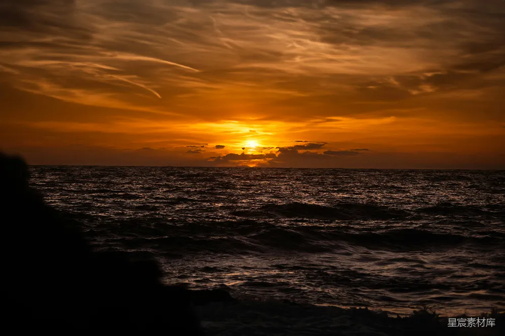 高清摄影 日落 海洋 自然 宁静 风景 金色的海岸日落
