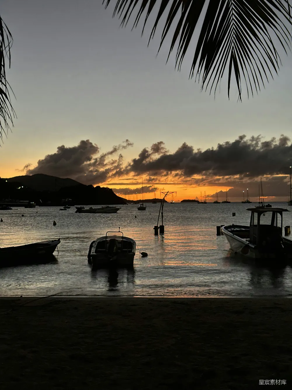高清摄影 海滩 日落 船只 宁静 自然 日落时分的海滩