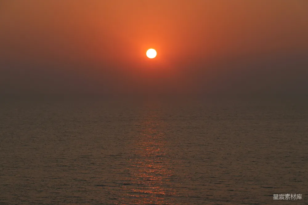 高清摄影 夕阳 海景 宁静 自然风光 日落 海平面上的夕阳