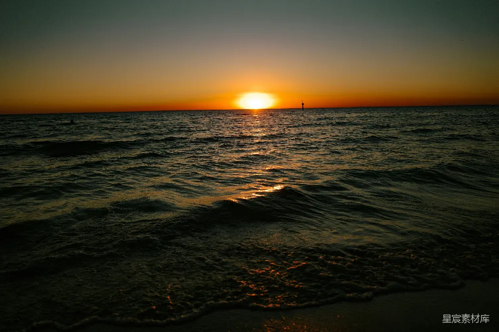 高清摄影 海景 日落 自然风光 宁静 户外 夕阳海浪