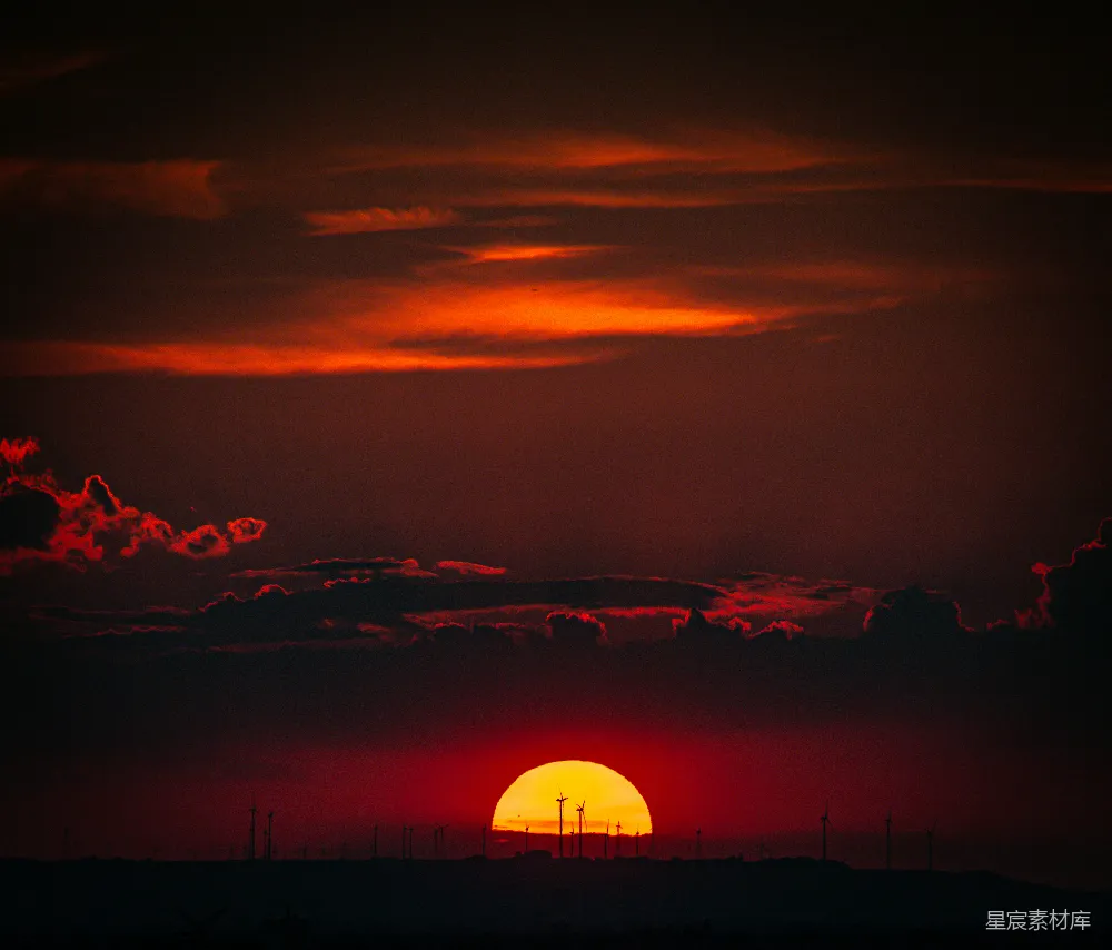 高清摄影 日落 风车 自然风光 宁静 能源 夕阳下的风车群