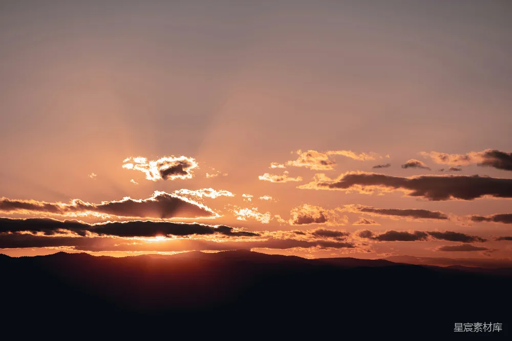 高清摄影 日落 山景 自然风光 宁静 夕阳 日落山景