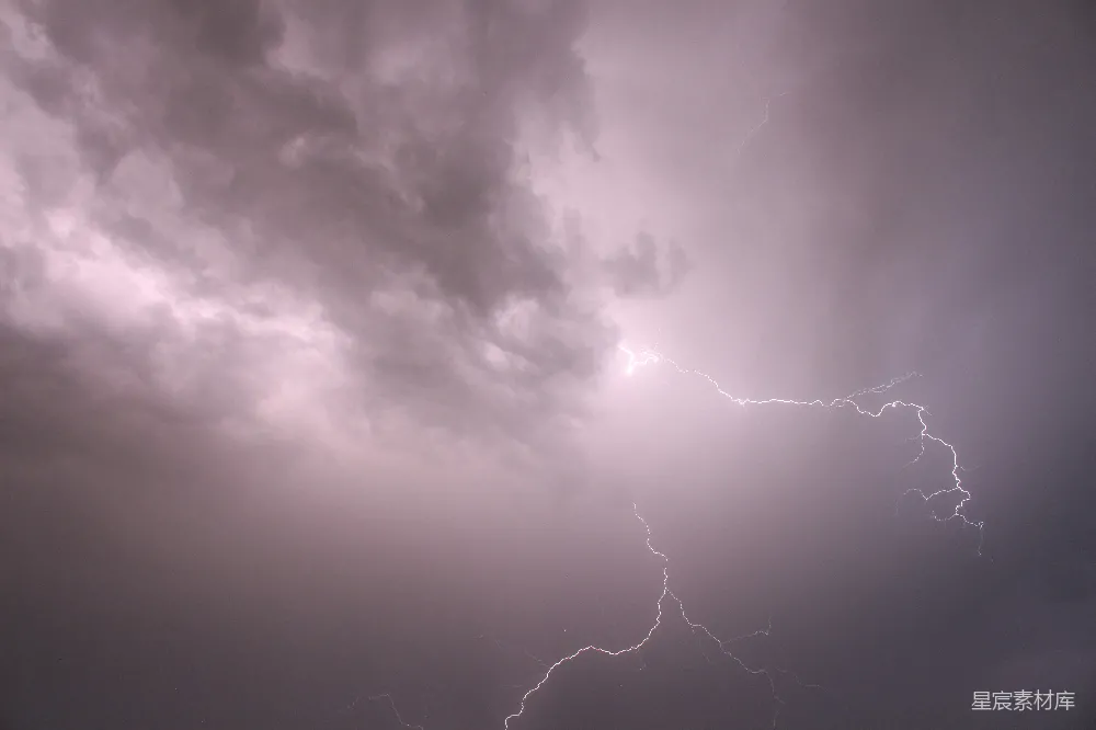 高清摄影 雷暴 闪电 自然 天空 动态 雷暴中的闪电