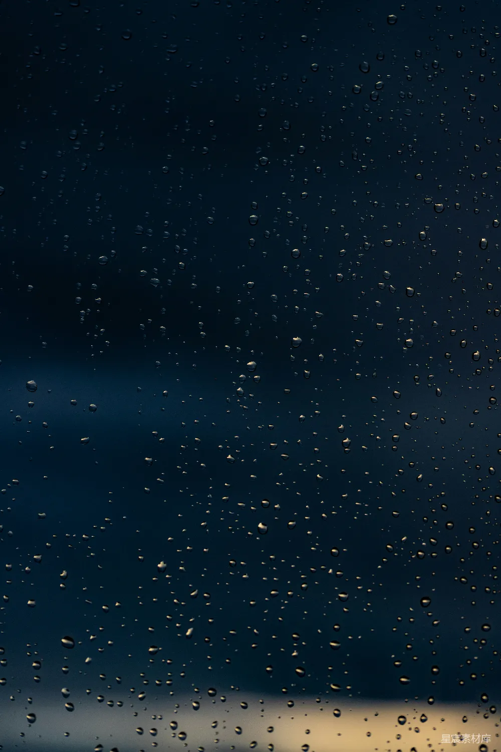 高清摄影 雨滴 玻璃 自然 宁静 背景 雨滴玻璃
