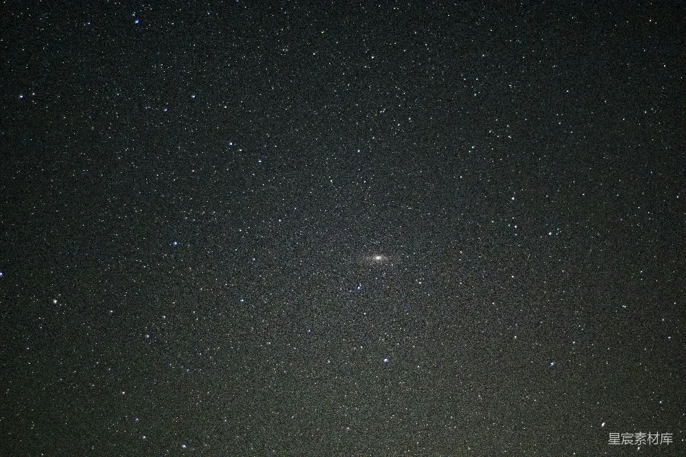 高清摄影 夜空 星系 天文 宇宙 宁静 深邃夜空下的星系