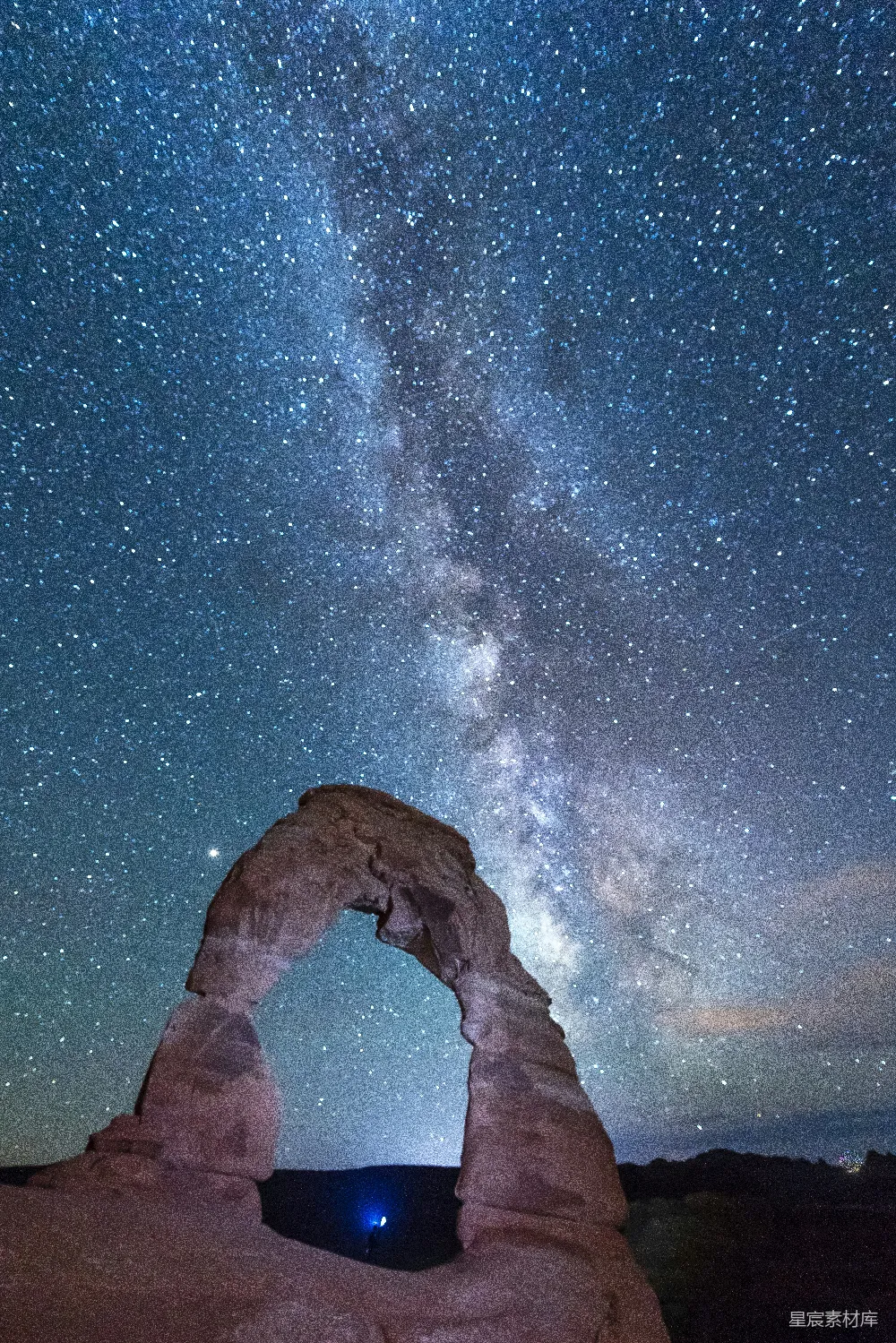 高清摄影 星空 自然景观 宇宙 宁静 摄影 银河与拱门下的夜空