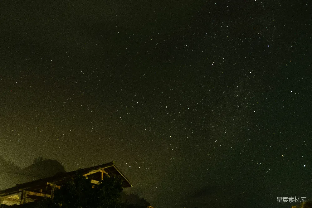 高清摄影 夜空 星星 宁静 乡村 自然 星空下的屋顶