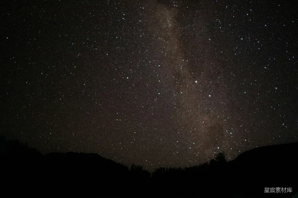 高清摄影 夜空 星河 宁静 自然 星空 繁星下的夜空