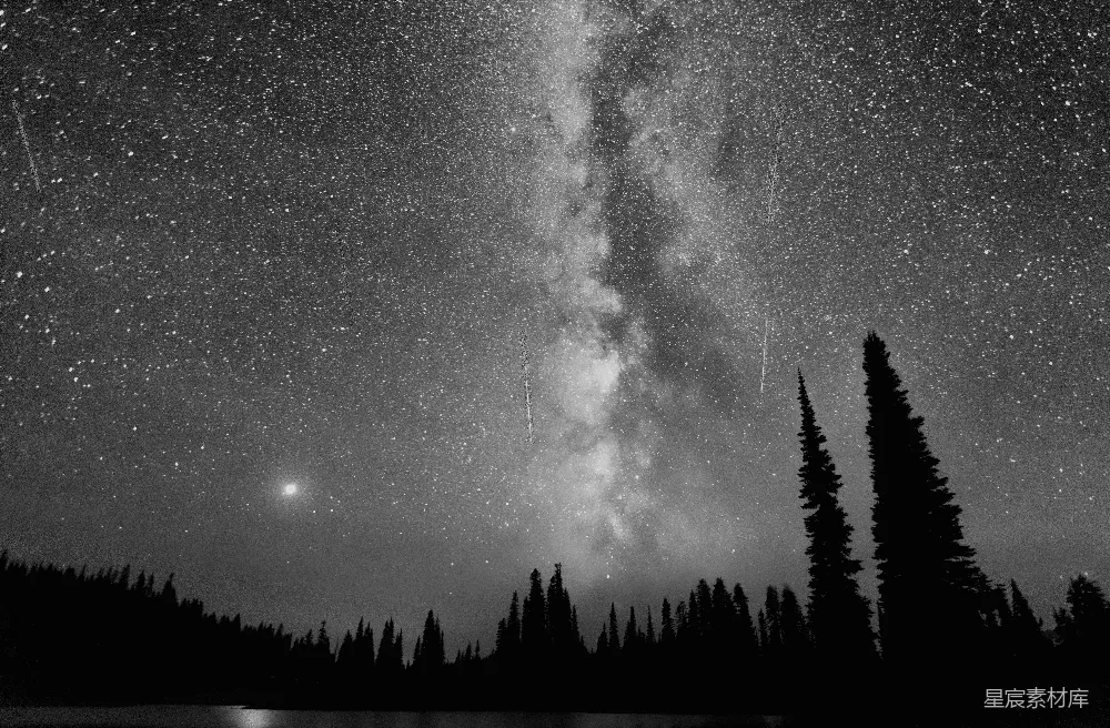 高清摄影 夜景 银河 星河 宁静 自然 银河与星河下的宁静夜景