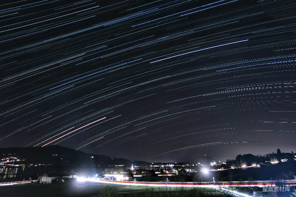 高清摄影 夜空 星轨 城市景观 长曝光 宁静 星轨下的夜景