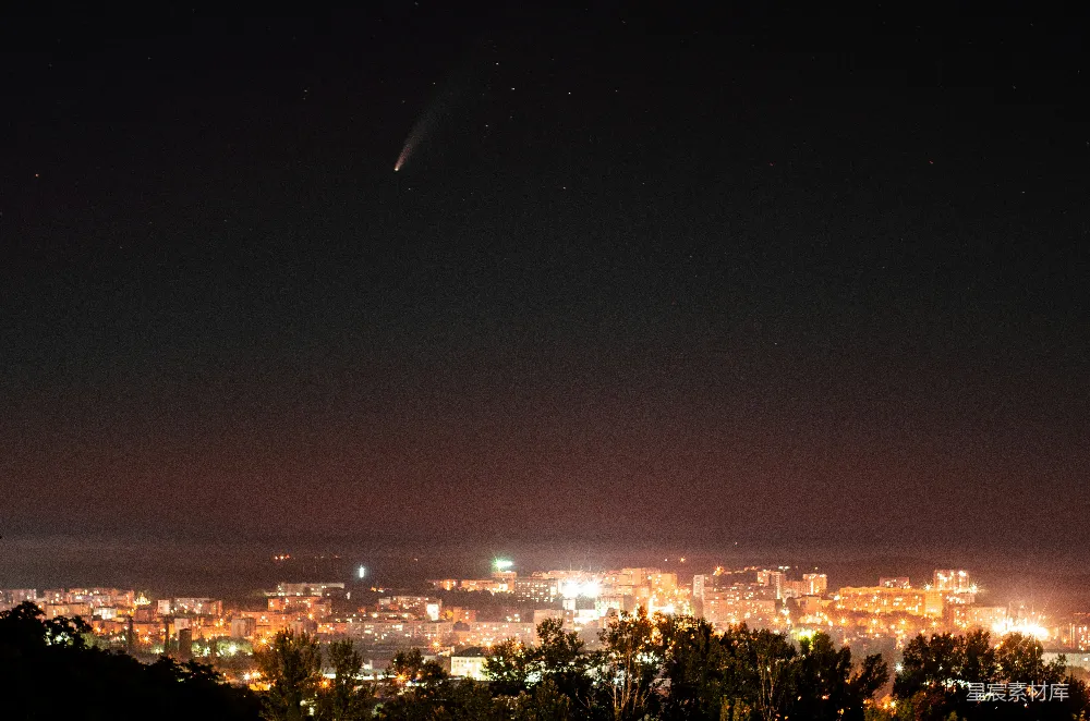 高清摄影 夜景 城市 流星 星空 城市夜景 夜空中的流星与城市光景