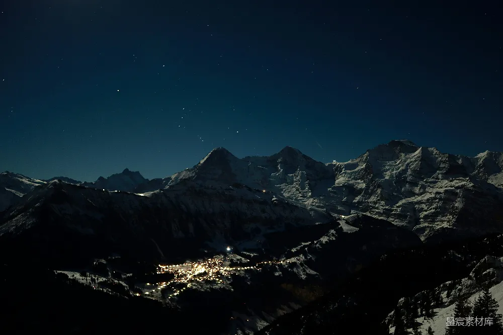 高清摄影 夜景 山脉 星空 宁静 自然 夜晚山地的壮丽景观