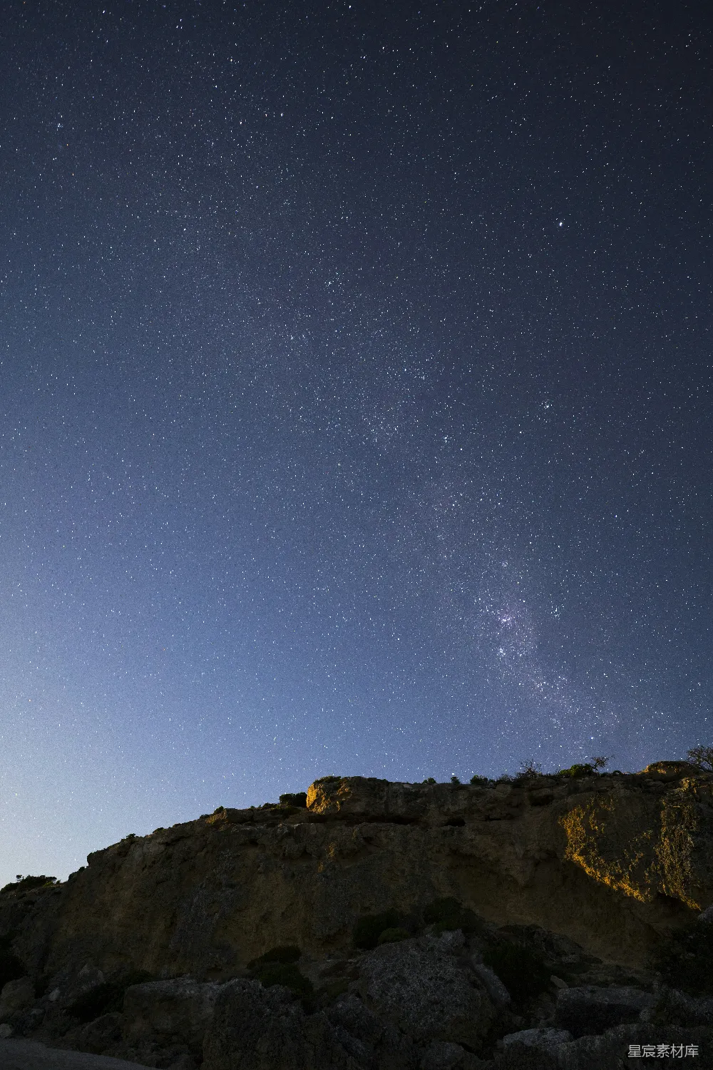 高清摄影 星空 岩石 宁静 自然 夜景 夜空下的岩石