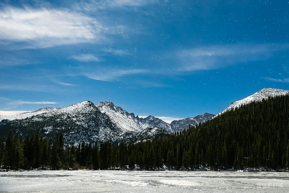 高清摄影 雪景 山湖 宁静 自然风光 冬日 雪景中的宁静山湖