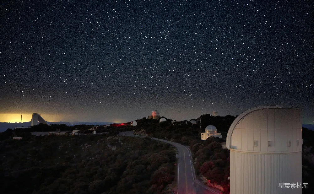 高清摄影 天文台 夜景 宁静 星空 科技 夜空下的天文台