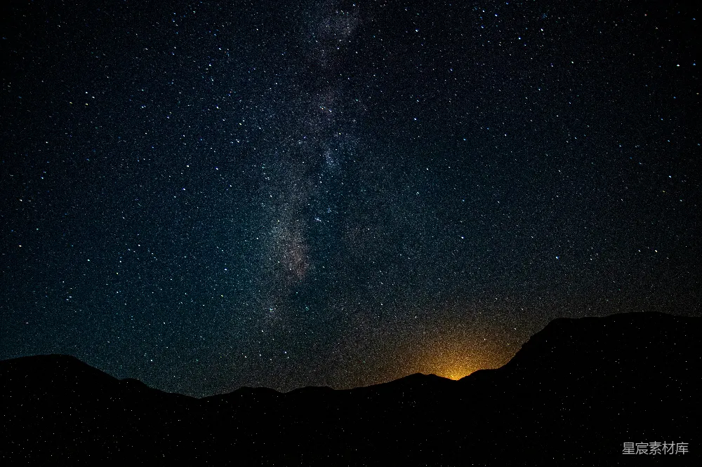 高清摄影 星空 夜景 山川 自然 宁静 星河夜空下的山峦