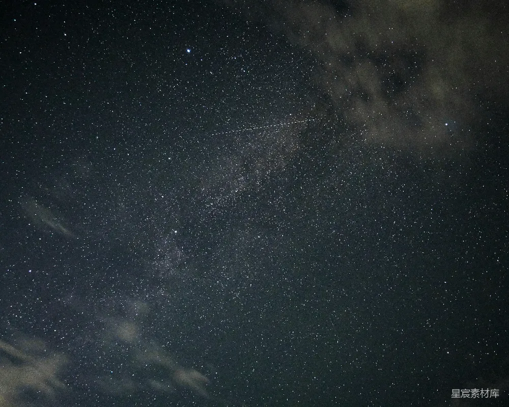 高清摄影 星空 银河 自然美景 天文摄影 宁静夜晚 璀璨星空下的银河