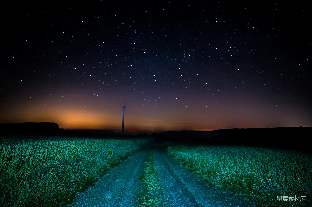 高清摄影 夜晚 星空 乡村 小路 宁静 星夜下的乡间小路