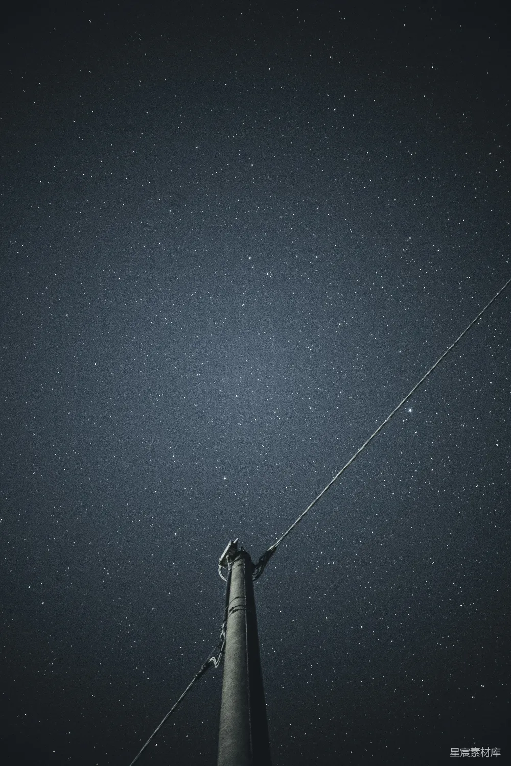 高清摄影 夜晚 星空 电杆 宁静 自然 星夜下的电杆