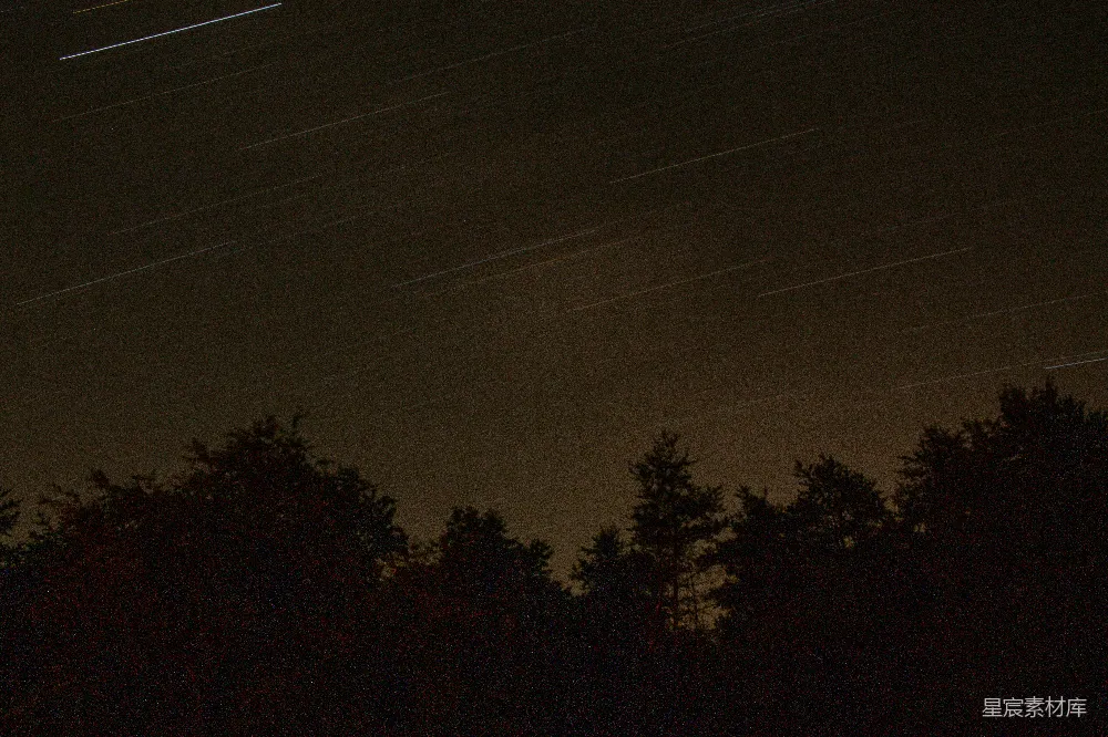 高清摄影 夜景 星空 流星 自然 宁静 夜空下的流星雨