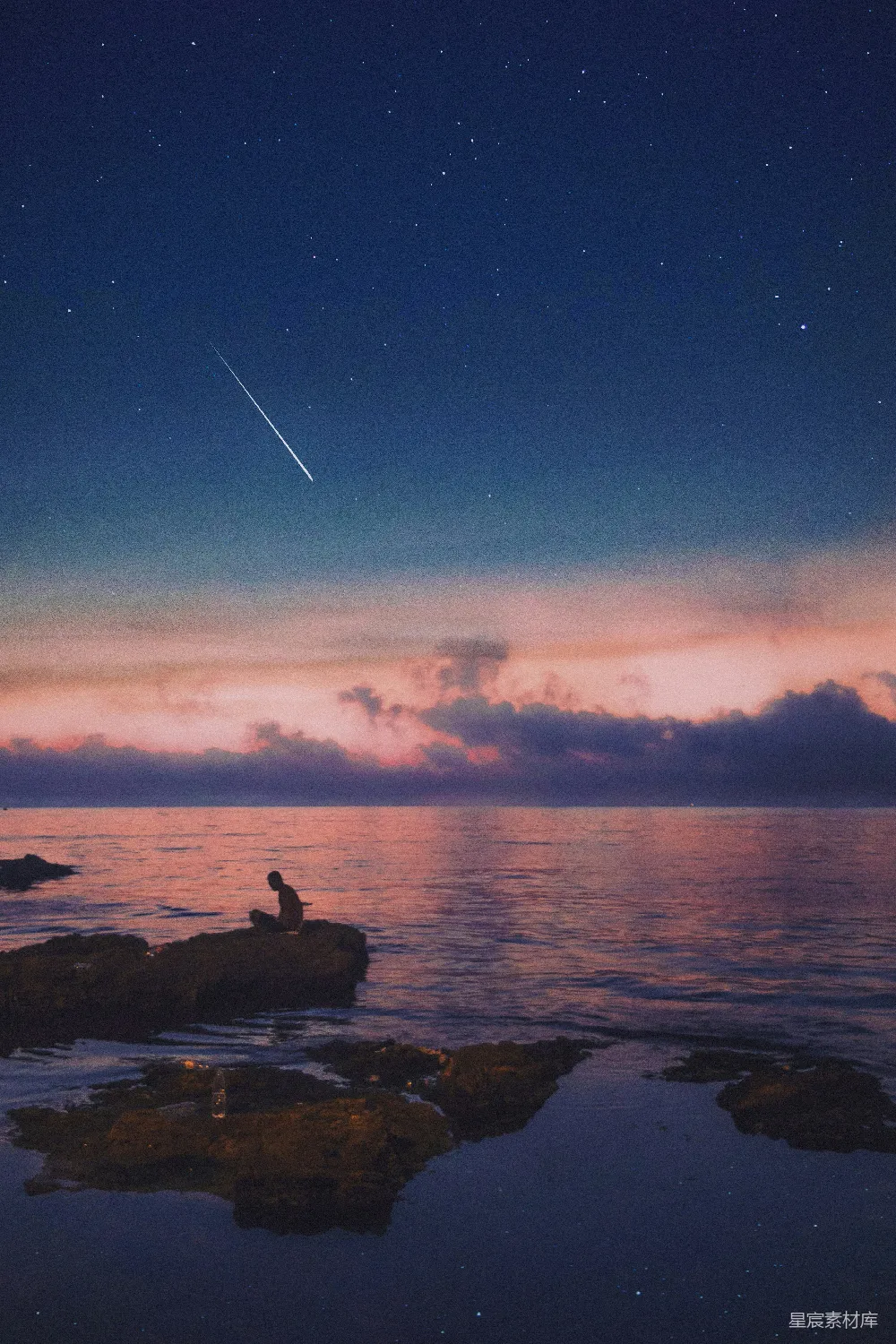 高清摄影 夜景 海边 独影 梦幻 宁静 夜空下的海边独影