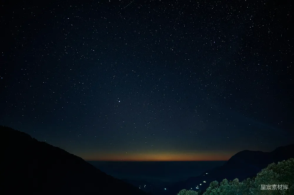 高清摄影 星空 山景 宁静 自然风光 夜晚 星空下的宁静山景