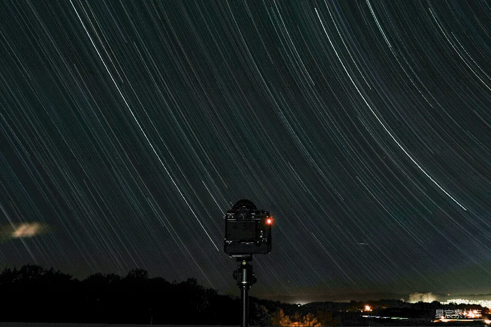 高清摄影 夜景 星轨 天文摄影 长曝光 宁静 星轨摄影与星空下的相机