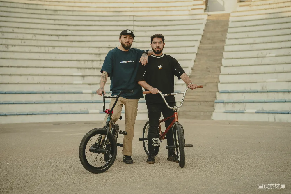 高清摄影 BMX 街头文化 运动 年轻人 户外 街头风格BMX骑行者