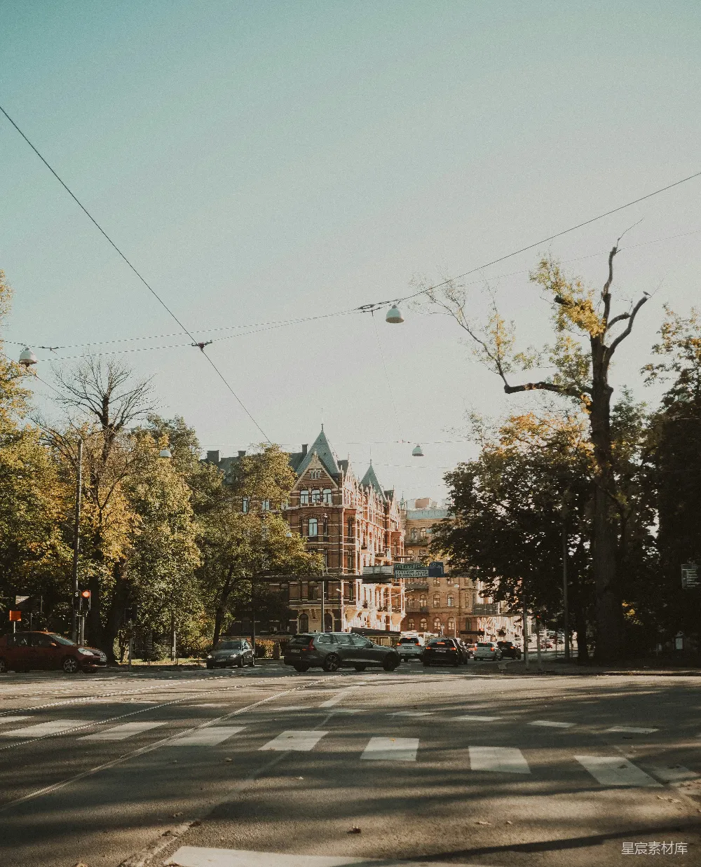高清摄影 城市 建筑 街道 秋景 宁静 宁静的城市街景