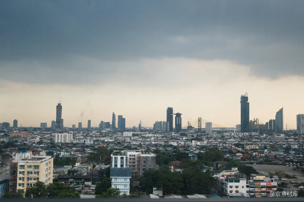 高清摄影 城市 建筑 风暴 天空 城市景观 城市全景中的暴风雨