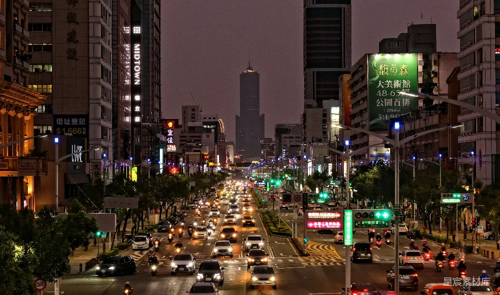 高清摄影 城市夜景 车流 高楼大厦 广告牌 现代化 繁华都市夜景