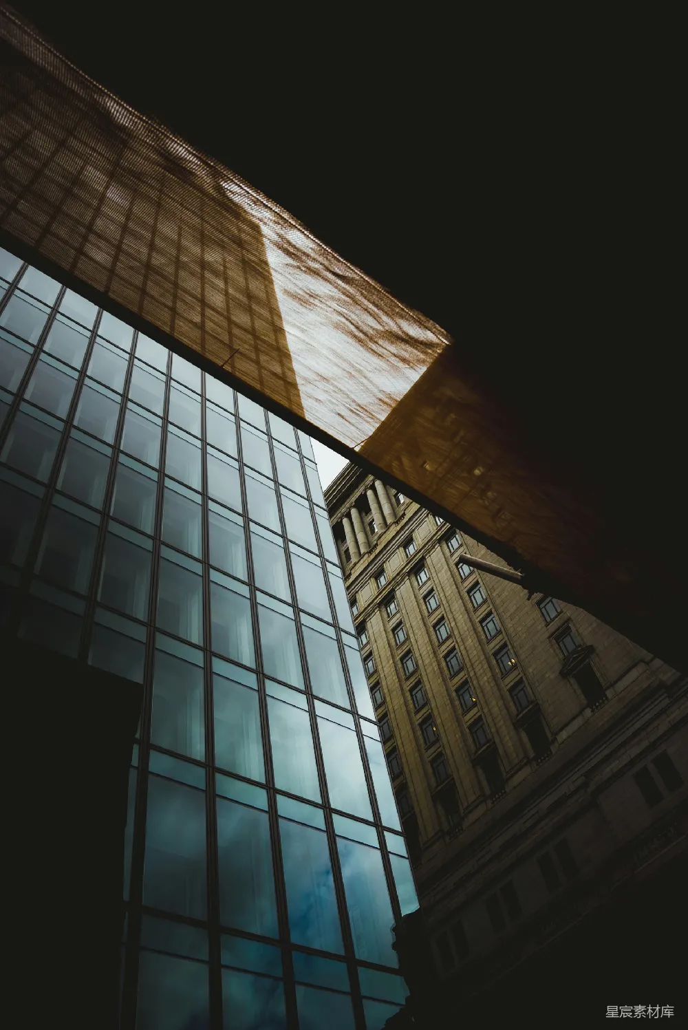 高清摄影 现代建筑 古典建筑 夜景 都市风光 城市元素 都市夜景中的现代与古典建筑