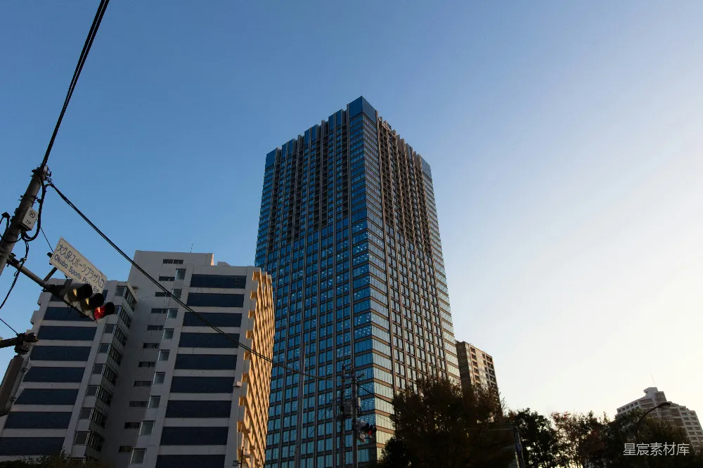 高清摄影 城市 建筑 现代 景观 都市 摩天大楼与晴朗的天空