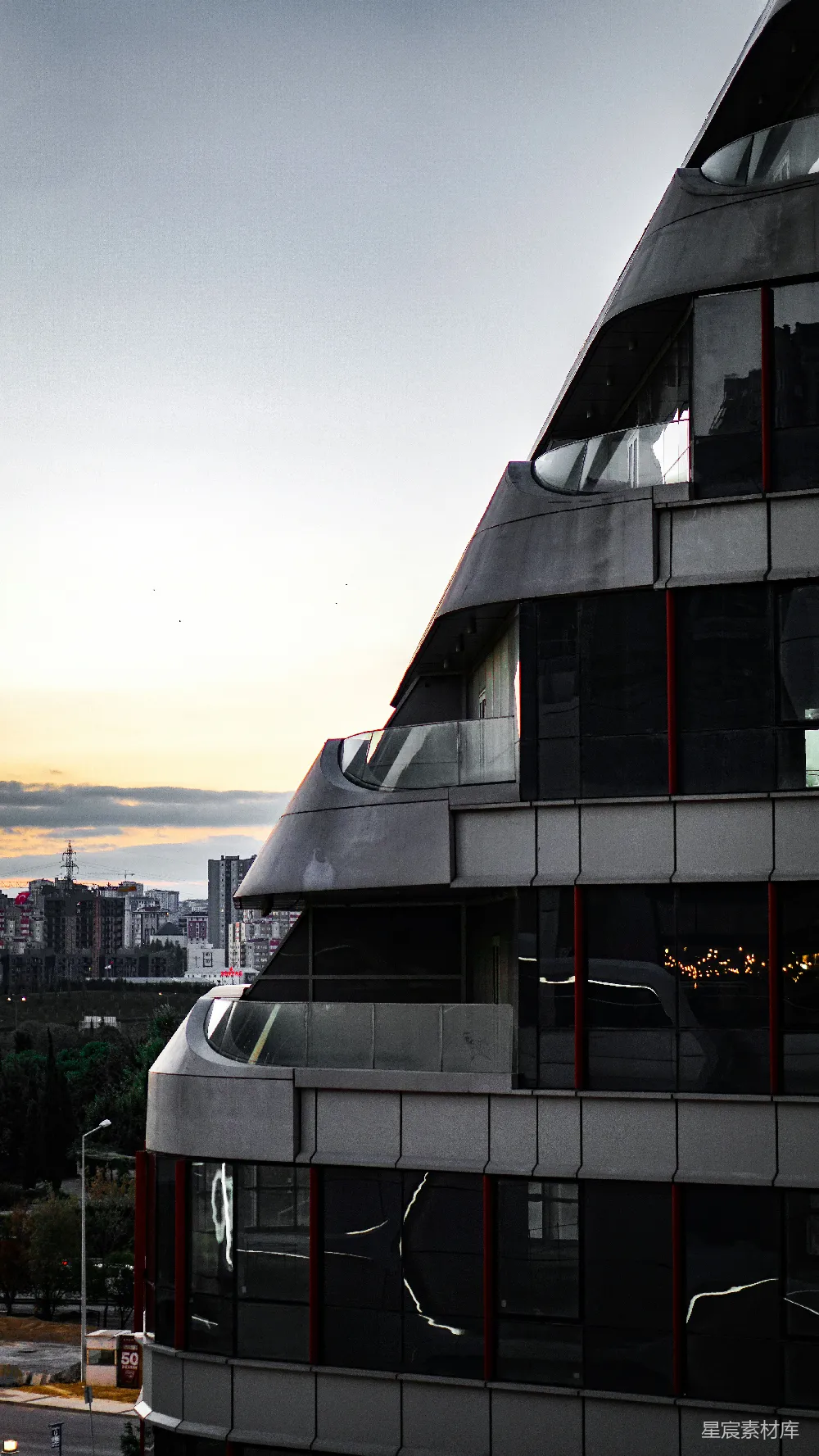 高清摄影 城市景观 建筑设计 黄昏 现代感 都市生活 现代建筑与夕阳的剪影